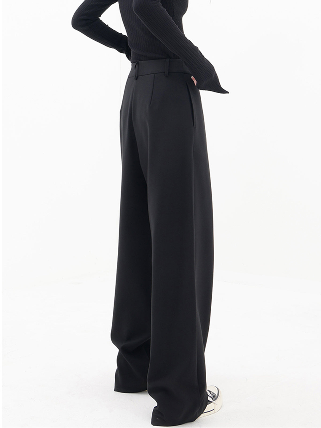 Ariana | Stylish Baggy Trousers