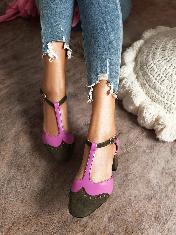 Damen High Heels aus Kunstleder mit Farbblock-Design, geschlossene Zehenpartie, klobige Absätze und ausgehöhlte Details