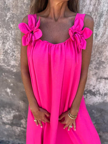 Livia | Damenkleid in einfarbigem Design mit floralen Akzenten und U-Ausschnitt