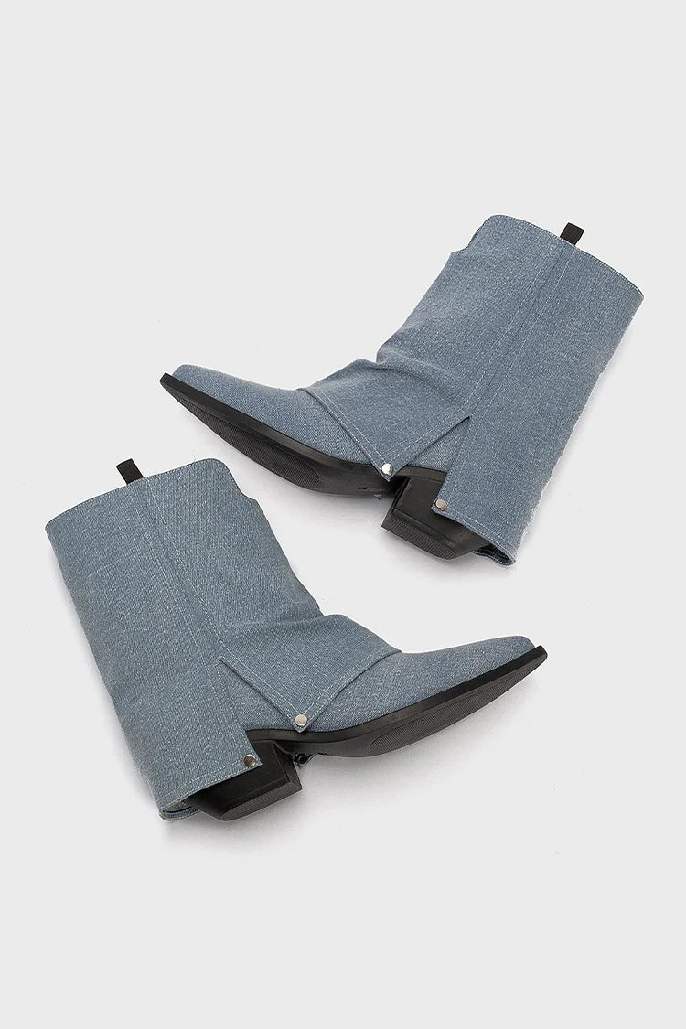 Einfarbige Stiefel mit mittlerer Schafthöhe, spitzem Zehenbereich, Ausschnitt und klobigem Absatz