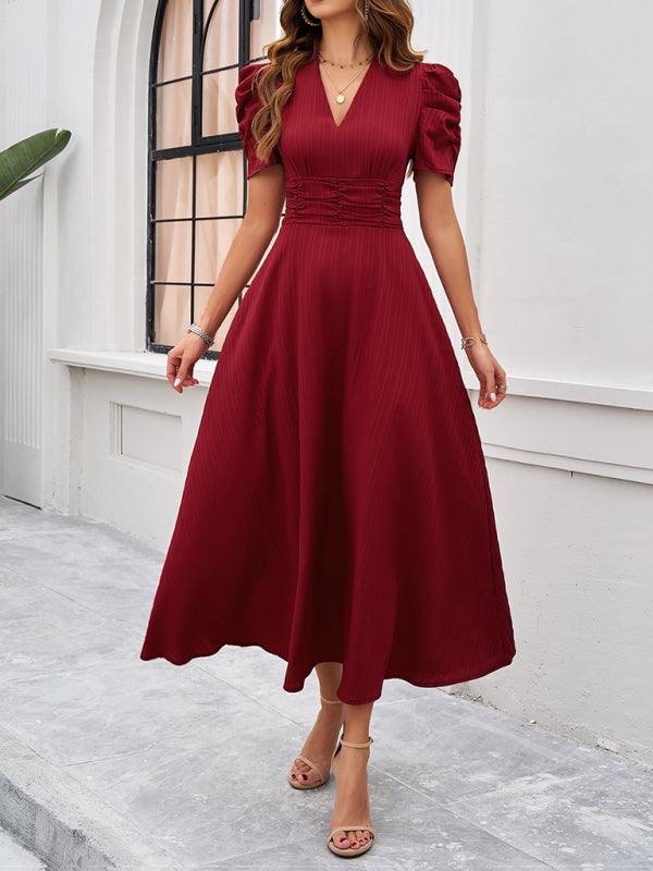 Andrea | Elegantes Midikleid mit stilvollem V-Ausschnitt