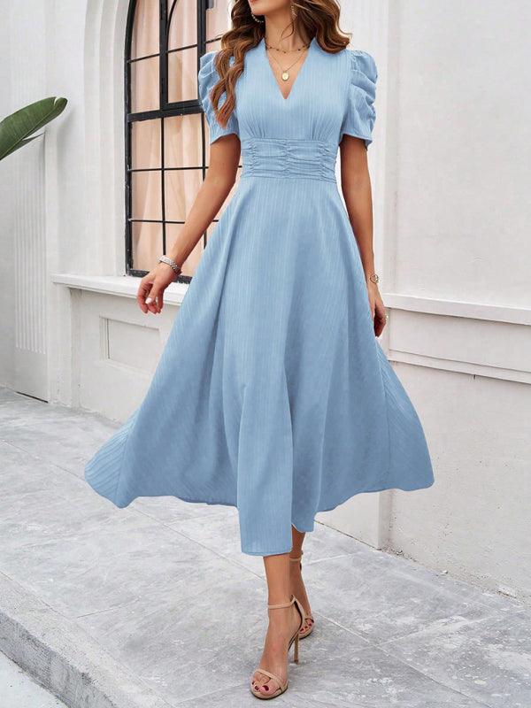 Andrea | Elegantes Midikleid mit stilvollem V-Ausschnitt