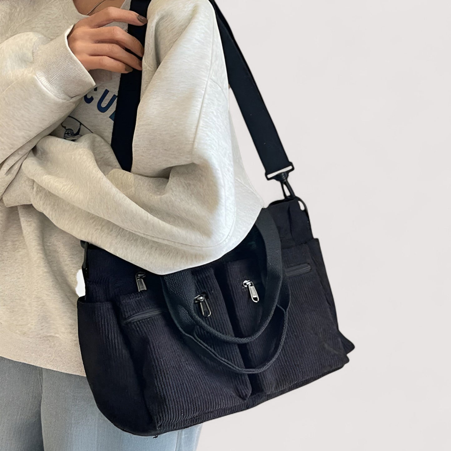 Selma™ | Geräumige Umhängetasche aus Cord