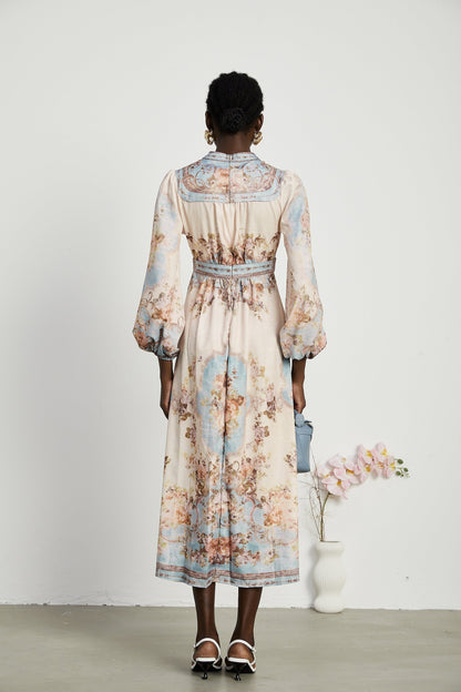 Sophie | Leichtes Midikleid mit floralem Muster und Faltendetails