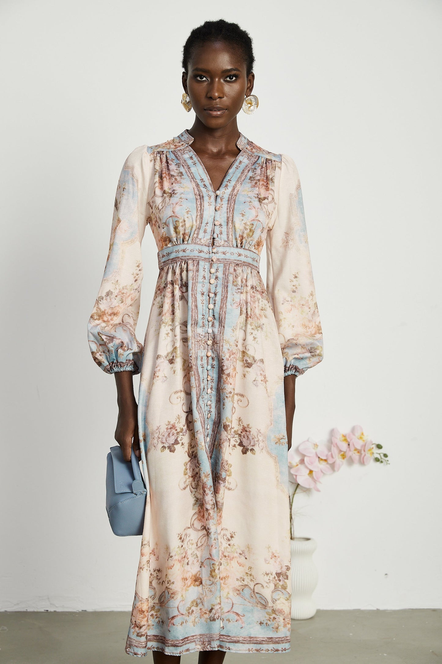 Sophie | Leichtes Midikleid mit floralem Muster und Faltendetails
