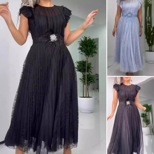 Elegantes Chiffonkleid mit tailliertem Schnitt