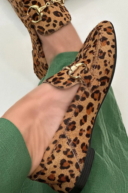 Khaki Slipper mit Metall-Schnallenakzent und Leopardenmuster