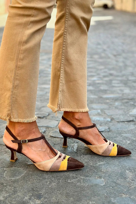 Dunkelbraune spitze Low Heels mit ausgehöhltem Farbblock [Vorbestellung]