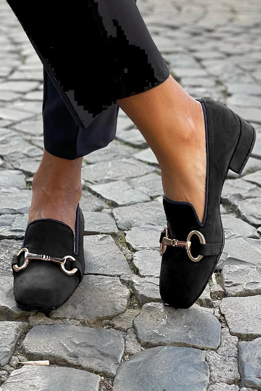 Schwarze Wildlederimitat-Loafer mit niedrigem Blockabsatz und metallischer Schnalle