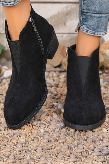 Spitz zulaufende Patchwork-Stiefeletten mit Reißverschluss und robustem Absatz