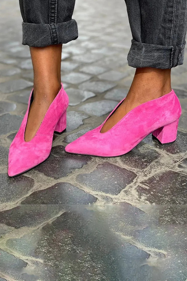 Spitz zulaufende Slip-On-Schuhe aus Kunstleder mit Ausschnitten