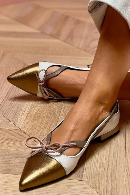 Ballerinas mit spitzen Zehen und farblich akzentuierten Ausschnitten