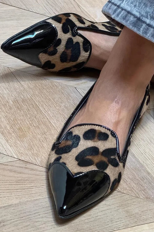 Khaki-Patchwork-Flats mit spitzer Zehenpartie und Leopardenmuster