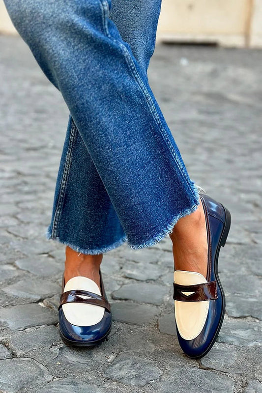 Marineblaue Colorblock-Patchwork-Loafer mit runder Zehenform