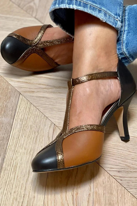 Braune Glitzer-Stiletto-Absätze mit Farbblock und T-Riemen