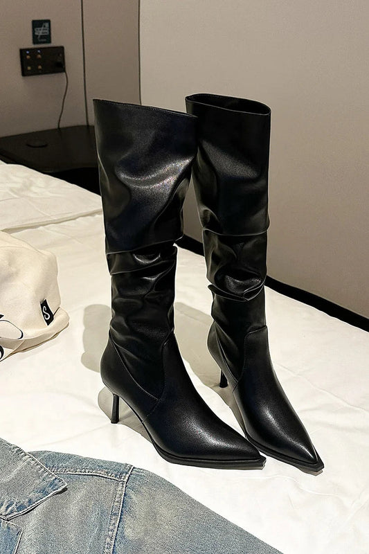 Kniehohe Stiefel mit spitzem Zehenbereich und einfarbigem Patchwork-Stiletto-Absatz