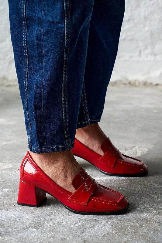 Rote, einfarbige, klobige Absatzschuhe mit quadratischer Zehenpartie im Patchwork-Design [Vorbestellung]