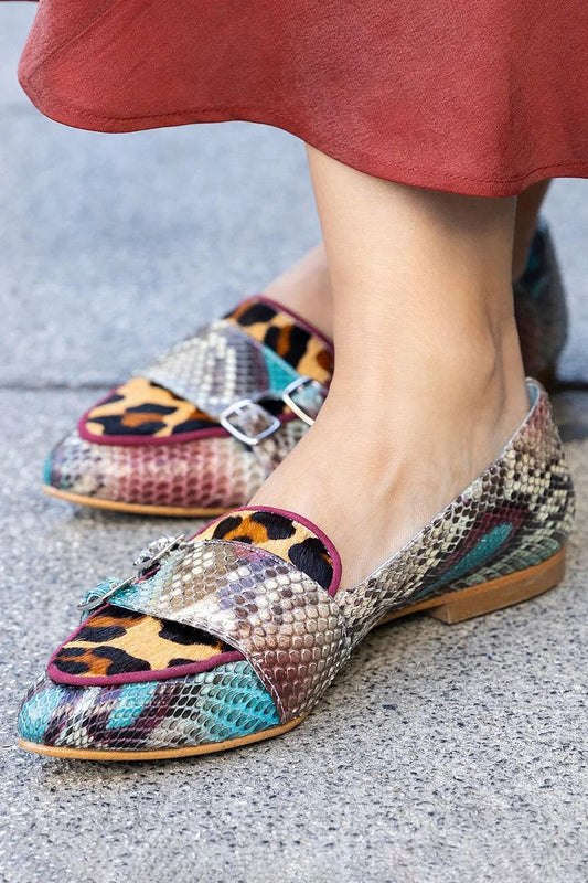 Mehrfarbige Patchwork-Ballerinas mit spitzem Zehenbereich und Animal-Print [Vorbestellung]
