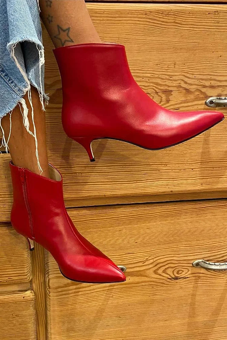 Rote Kitten-Heel Stiefeletten mit spitzer Zehenpartie und Reißverschluss – Vorbestellung