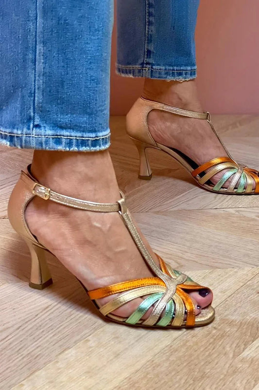 Bunte, hohl gearbeitete goldene Stiletto-Absätze mit T-Riemen und Schnalle