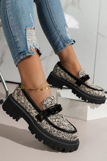 Jacquard-Loafer mit Metallkettendekor, runder Zehenpartie und robustem Absatz