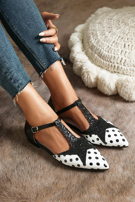 Spitz zulaufende Damen-Flats mit Glitzernähten und Polka-Dots