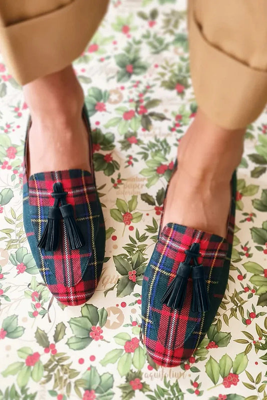 Karierte Retro-Loafer mit Quaste und runder Schuhspitze