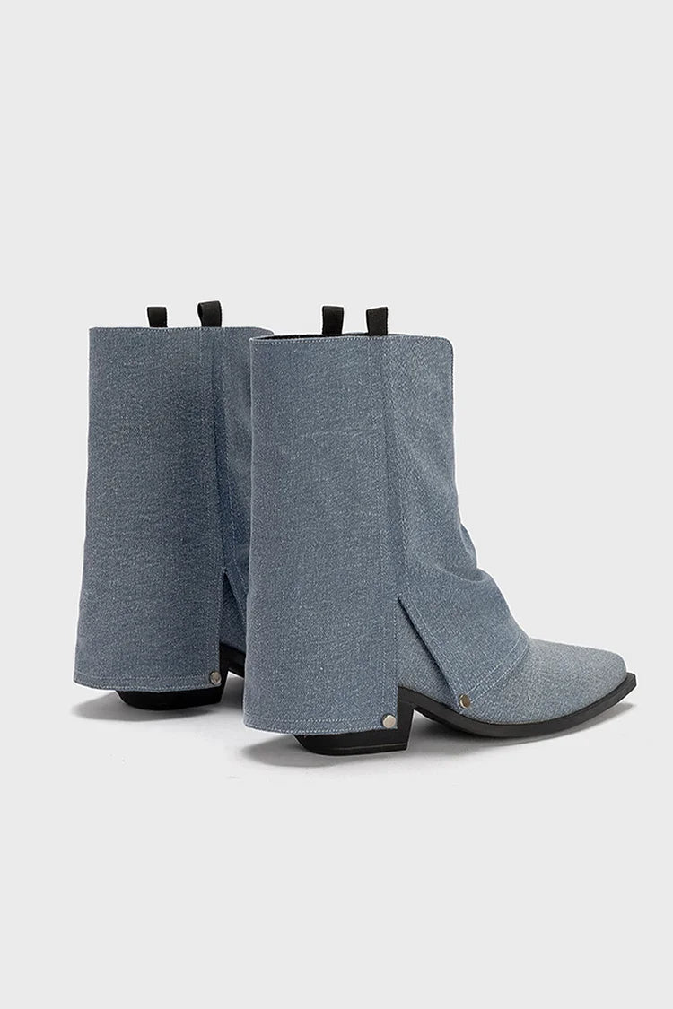 Einfarbige Stiefel mit mittlerer Schafthöhe, spitzem Zehenbereich, Ausschnitt und klobigem Absatz
