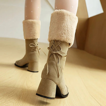 Festliche Farbblock-Stiefel mit kuscheligem Besatz, Schnürung, quadratischer Zehenpartie und robustem Absatz