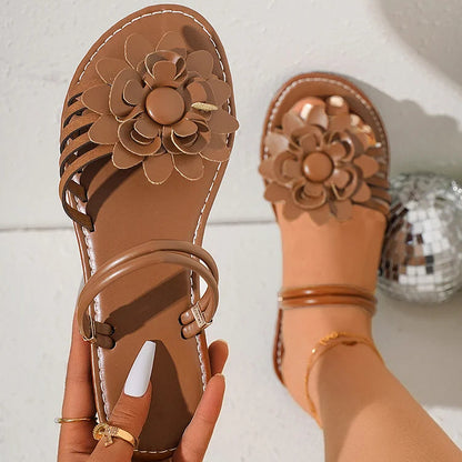 Schlichte, lässige Riemchensandalen mit 3D-Blumen und Strasssteinen