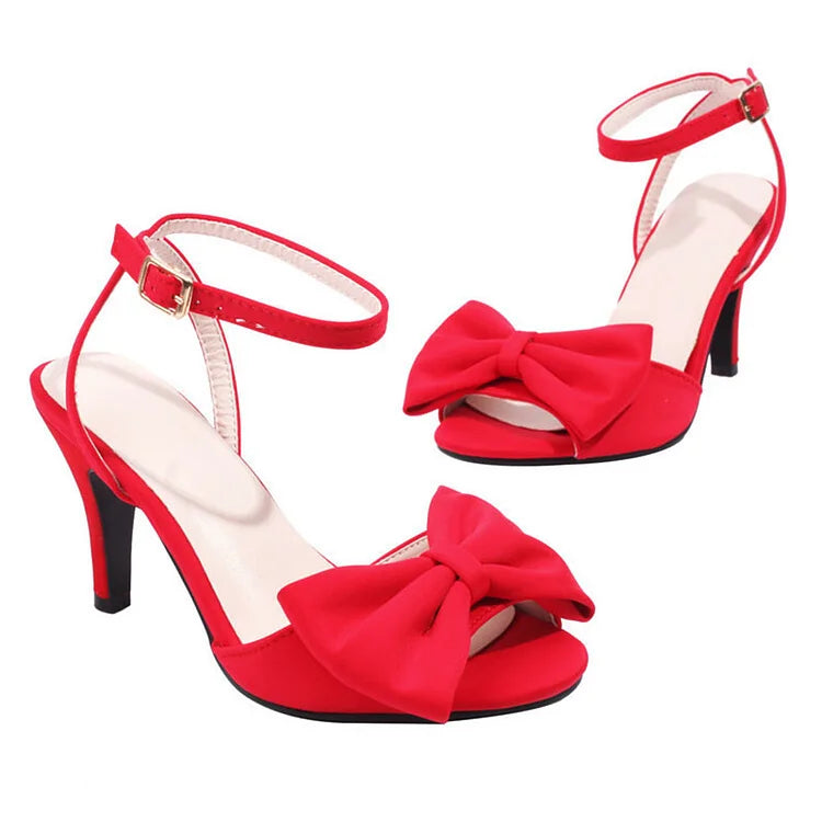 Peep-Toe-Stilettos mit Knöchelriemen, mittelhohem Absatz und Schleifenakzent