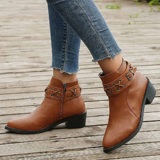 Patchwork-Ankle Boots mit spitzem Zehenriemen, Schnallendekor und niedrigem Blockabsatz