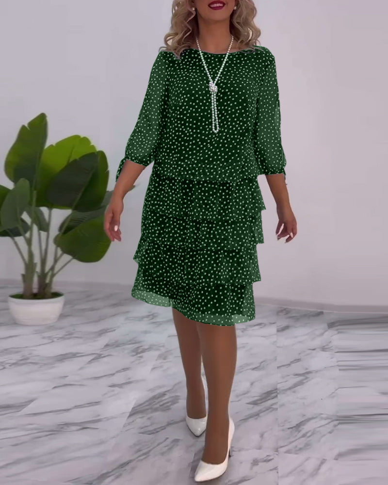 Carla | Elegantes Stufenkleid mit Punkten für festliche Anlässe