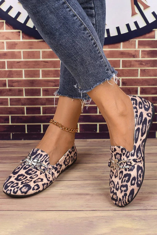 Leopardenmuster Loafer mit runder Metallzehenpartie und Schmetterlingsakzent