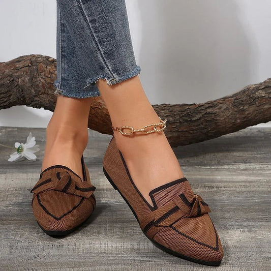 Bequeme Low-Top Strick-Flats mit Schleife und kontrastfarbener spitzer Zehenpartie