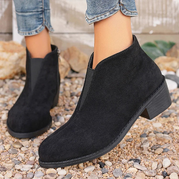 Spitz zulaufende Patchwork-Stiefeletten mit Reißverschluss und robustem Absatz