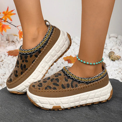 Bequeme Schneestiefel mit Leopardenmuster, feinen Nähten und runder Zehenpartie
