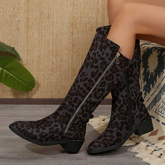 Leopardenmuster Stiefel mit Reißverschluss, spitzer Zehenpartie und klobigem Absatz, mittelhohe Wadenhöhe