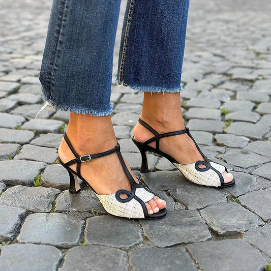 Kontrastierende T-Riemen Peep-Toe Stiletto Absätze