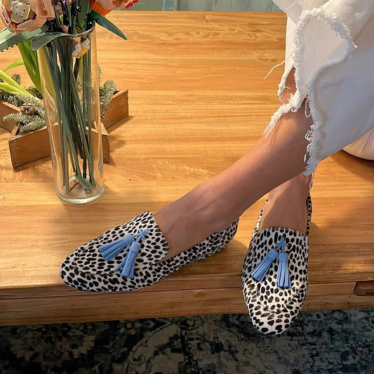 Casual Loafers mit gepunktetem Design und fransigen, unregelmäßigen Kanten