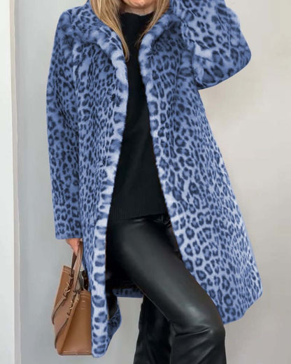 Leia | Lange, kuschelige Jacke mit Leopardenmuster