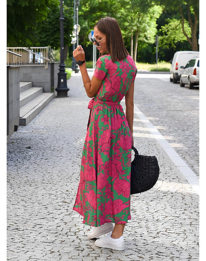 Luisa | Sommerkleid mit floralem Muster und femininer Eleganz