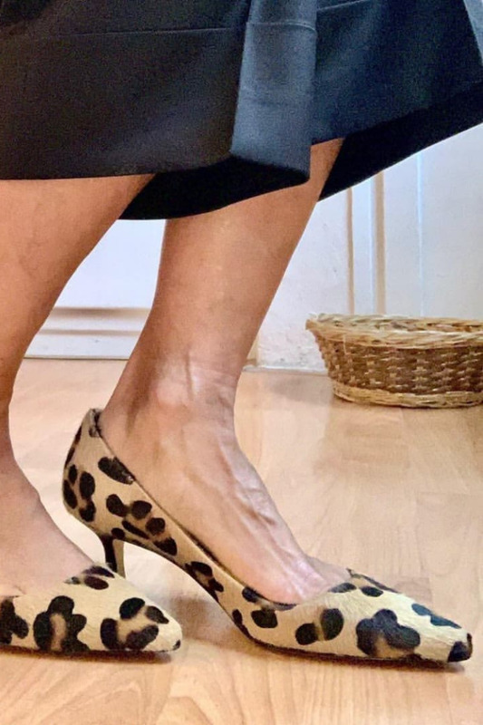Leopardmuster Kitten-Heels aus Wildlederimitat – Vorbestellung