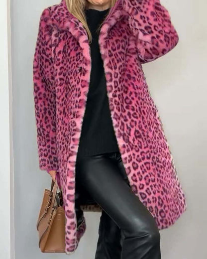 Leia | Lange, kuschelige Jacke mit Leopardenmuster