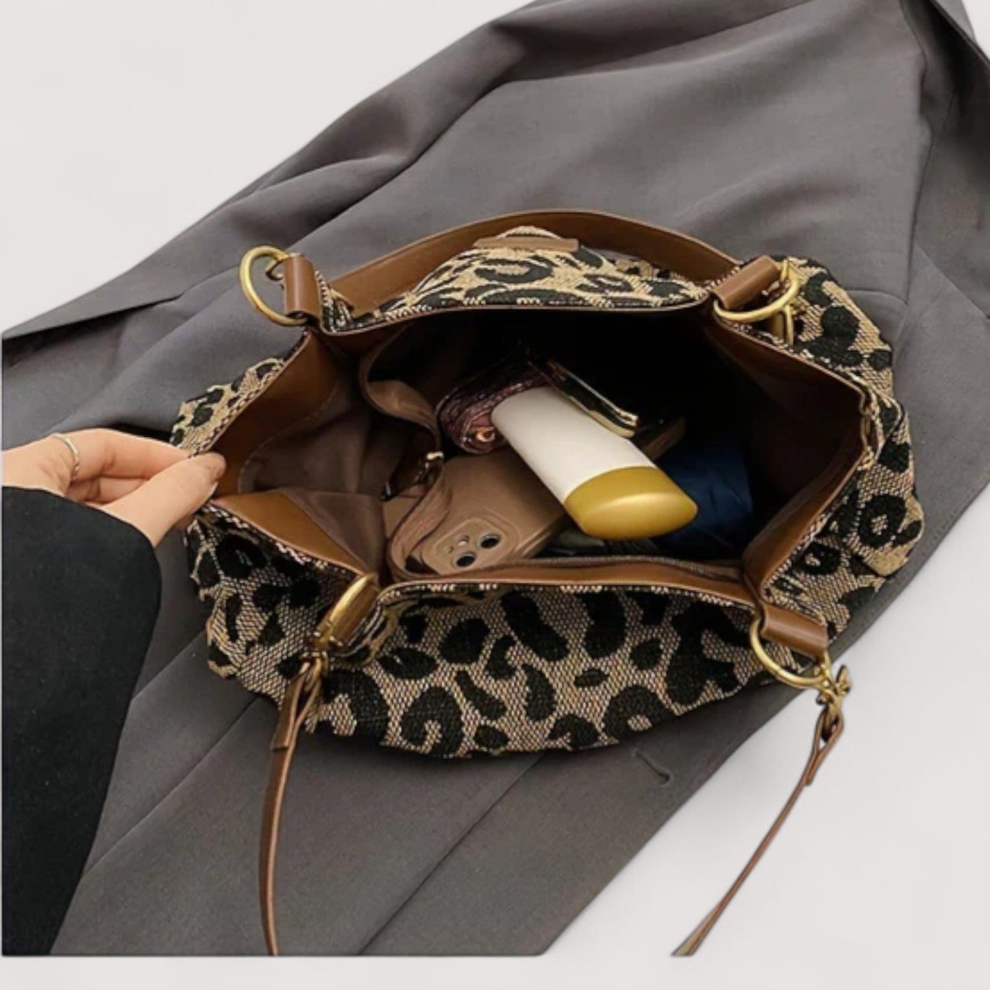 Anouk™ | Leopard Print Canvas Tote Bag
