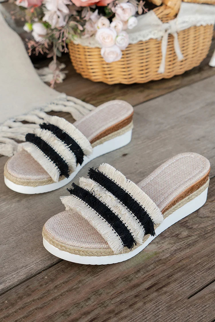 Gestreifte Espadrille-Plateau-Slipper für den Außenbereich mit Quasten