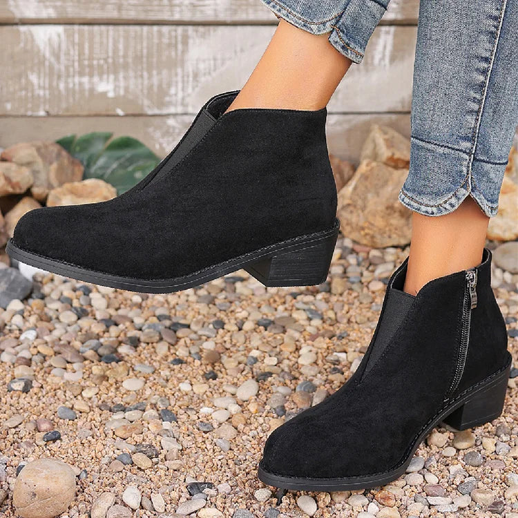 Spitz zulaufende Patchwork-Stiefeletten mit Reißverschluss und robustem Absatz
