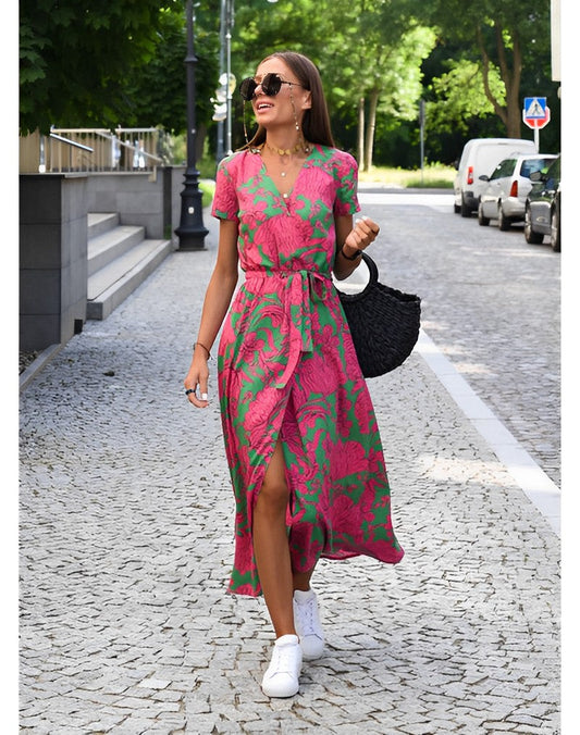 Luisa | Sommerkleid mit floralem Muster und femininer Eleganz