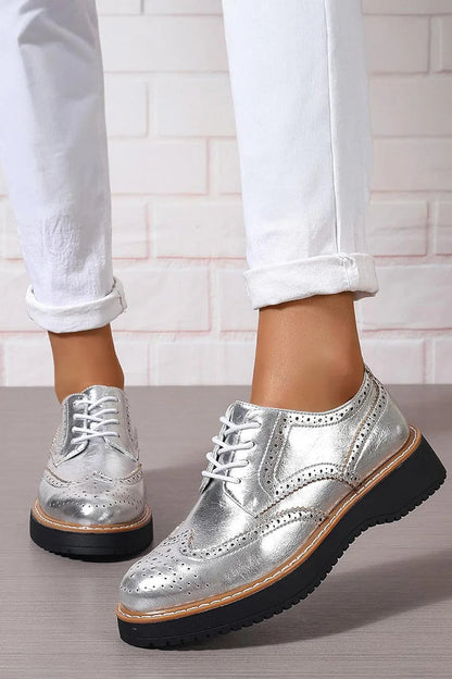 Metallisch glänzende Patchwork-Brogue-Oxfords mit runder Zehenpartie und Schnürung