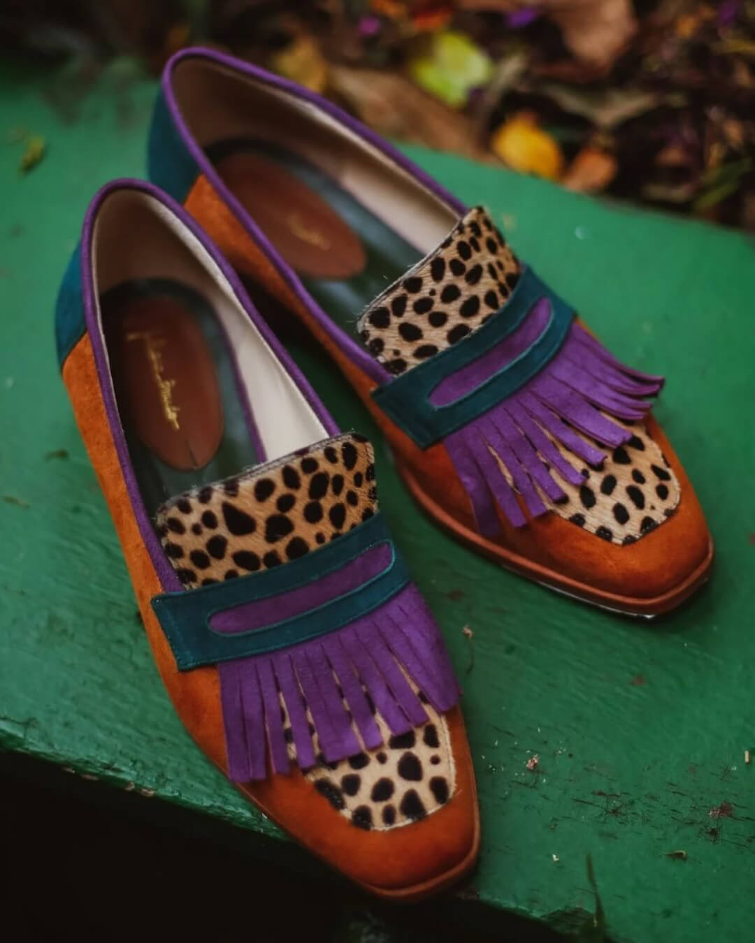 Braune Loafer mit Farbblock-Fransen, quadratischer Zehenpartie und Leopardenmuster